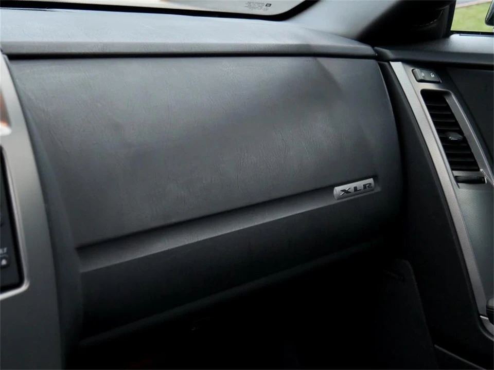 2005 Cadillac XLR - Image 19 of 31