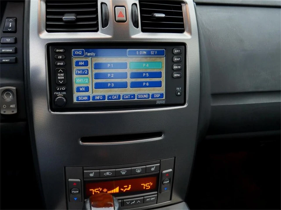 2005 Cadillac XLR - Image 18 of 31
