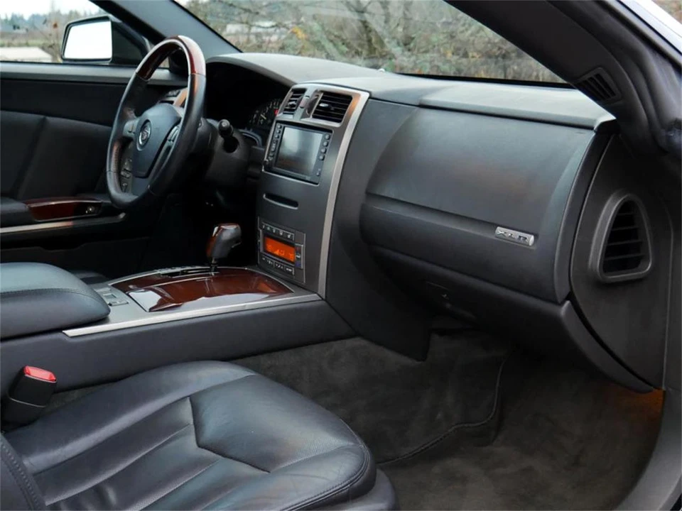 2005 Cadillac XLR - Image 22 of 31