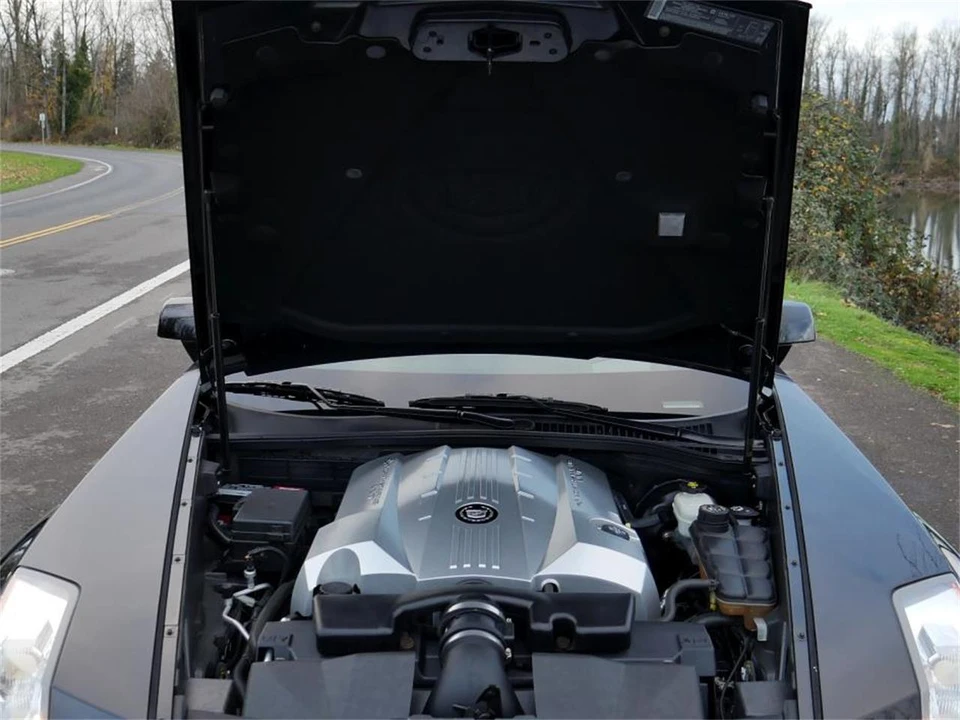 2005 Cadillac XLR - Image 30 of 31
