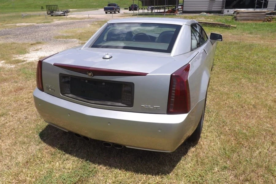 2005 Cadillac XLR - Image 3 of 8