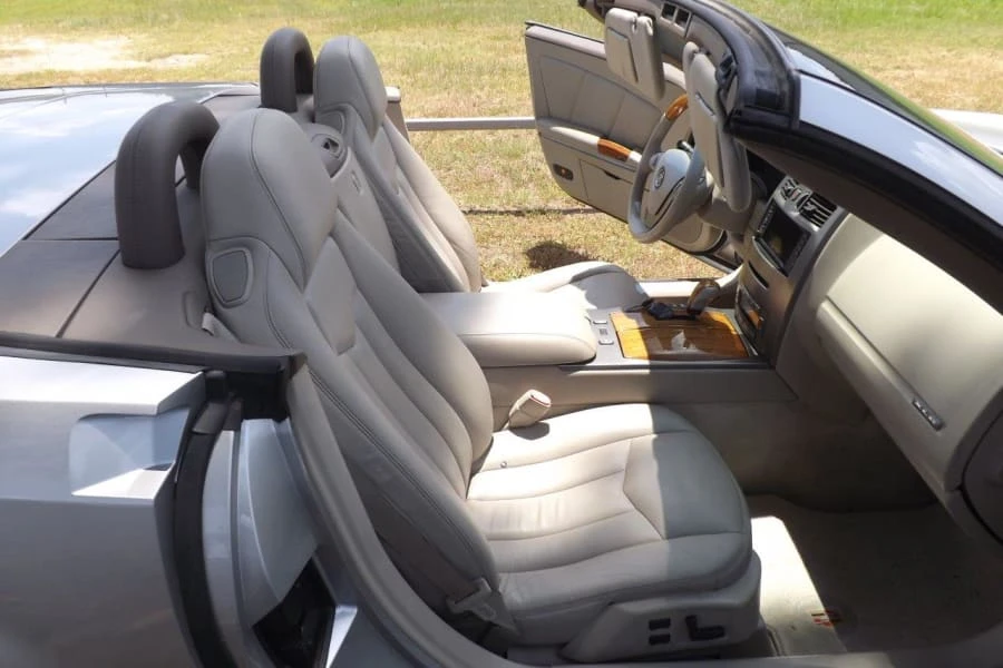 2005 Cadillac XLR - Image 5 of 8