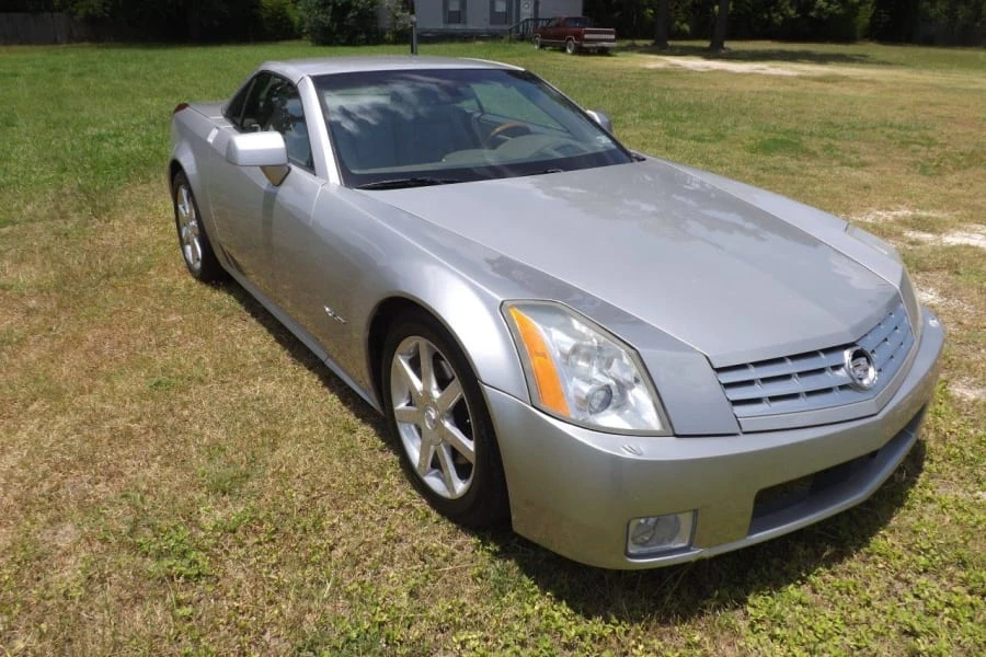 2005 Cadillac XLR - Image 8 of 8