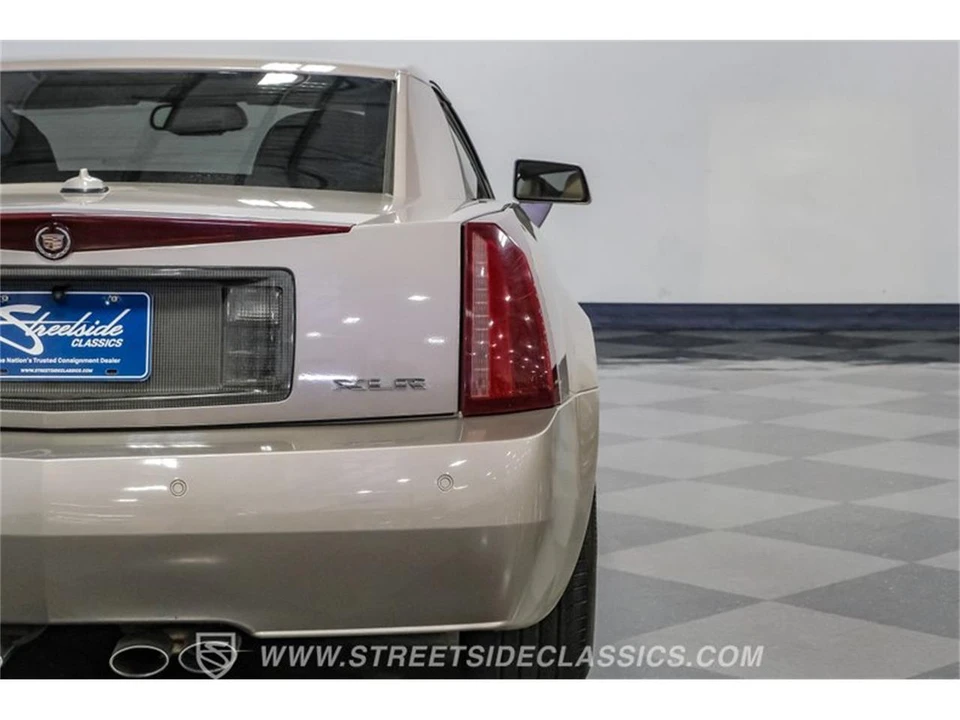 2005 Cadillac XLR - Image 26 of 31