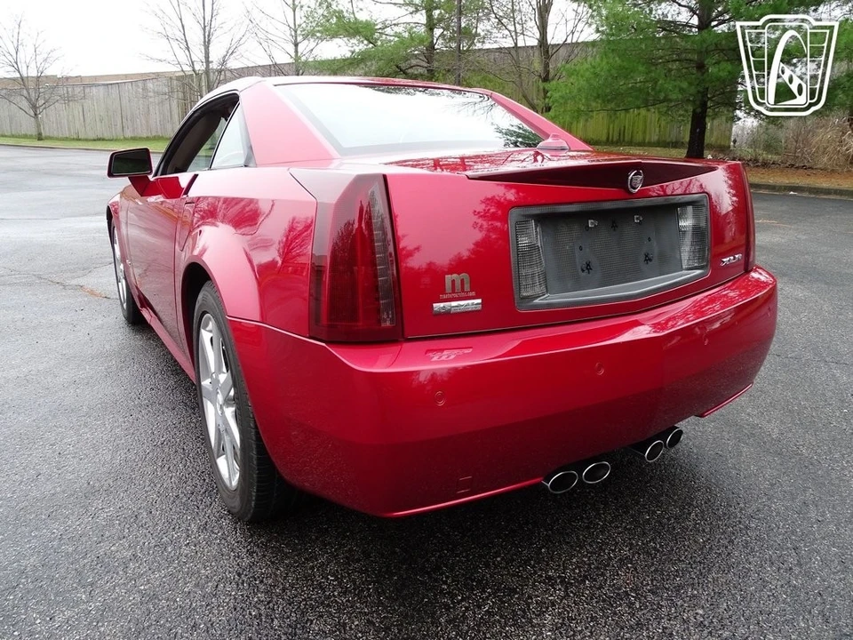 2005 Cadillac XLR - Image 11 of 12