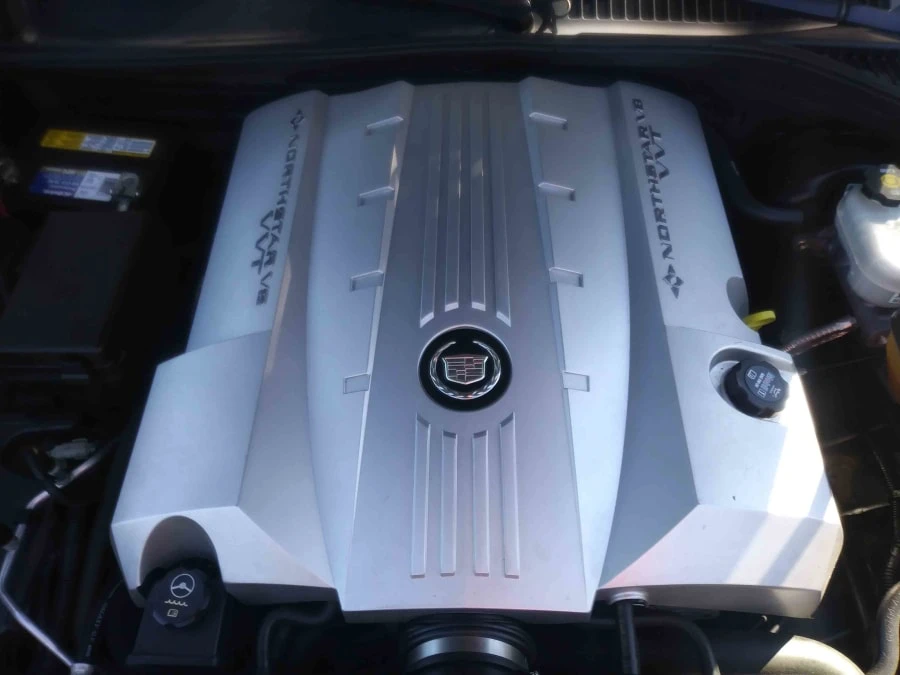 2005 Cadillac XLR - Image 18 of 31