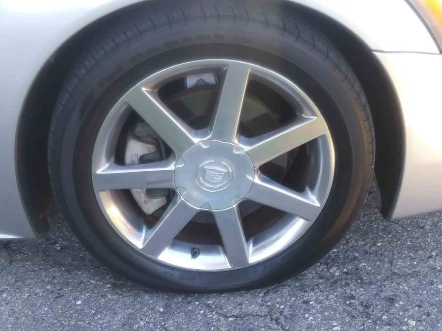 2005 Cadillac XLR - Image 19 of 31