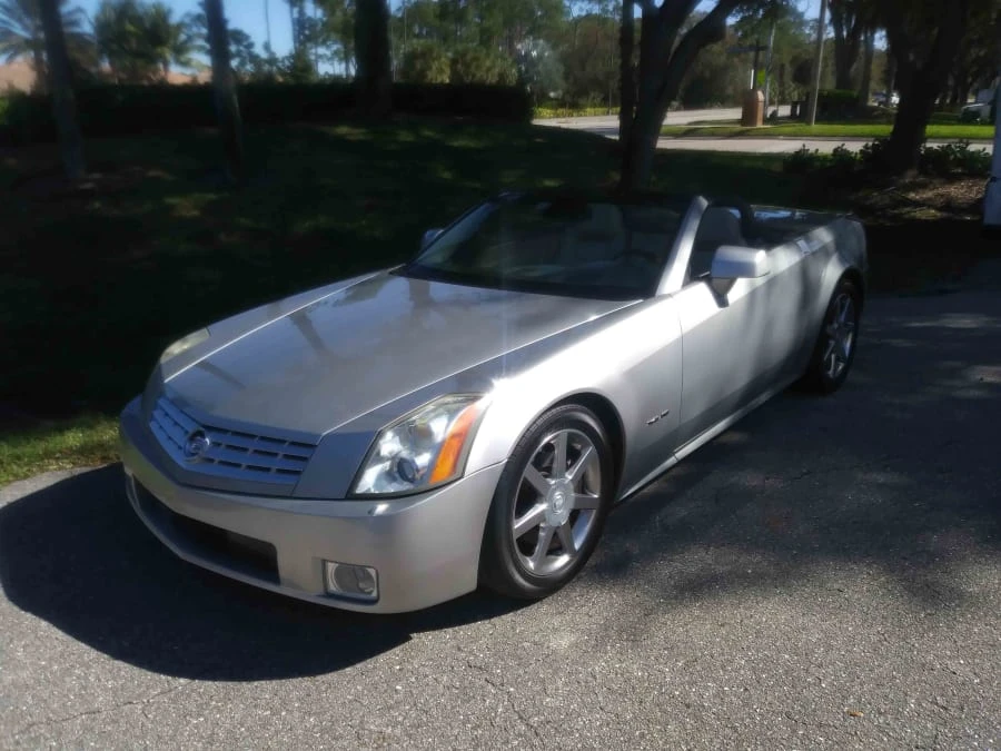 2005 Cadillac XLR - Image 27 of 31