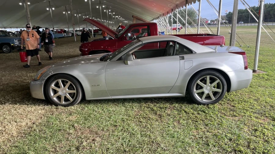 2005 Cadillac XLR - Image 4 of 5