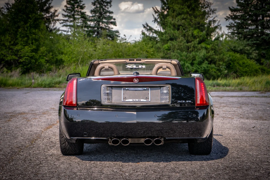 2005 Cadillac XLR - Image 25 of 31