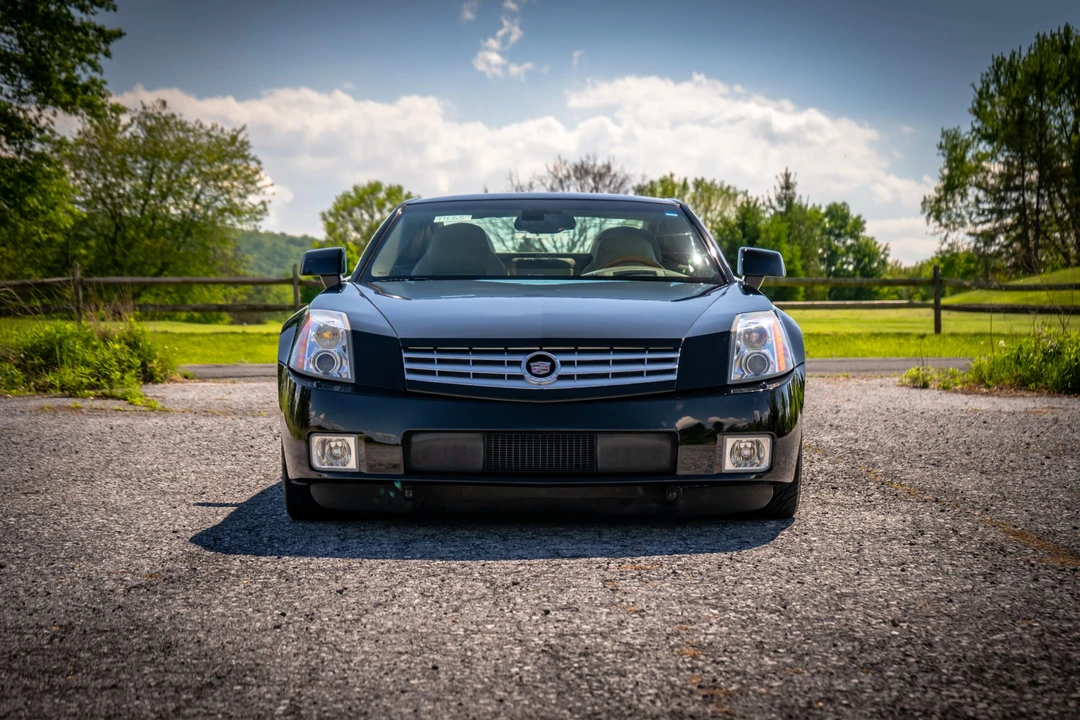 2005 Cadillac XLR - Image 15 of 31