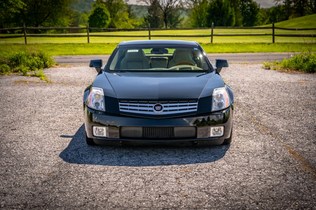 2005 Cadillac XLR - Image 14 of 31