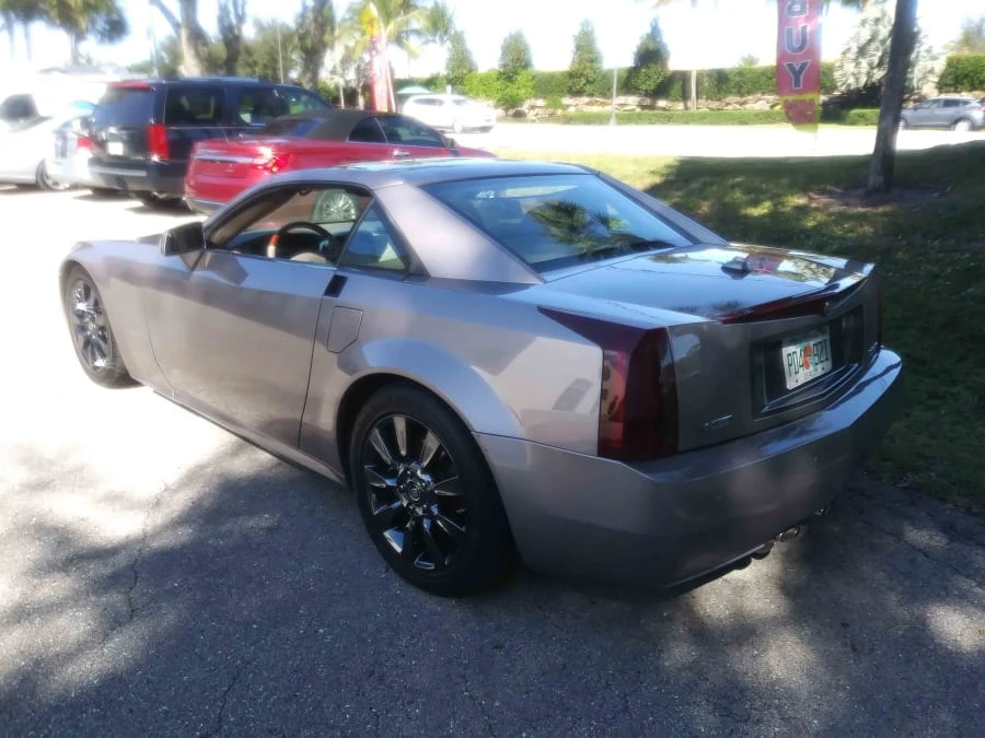 2005 Cadillac XLR - Image 3 of 25