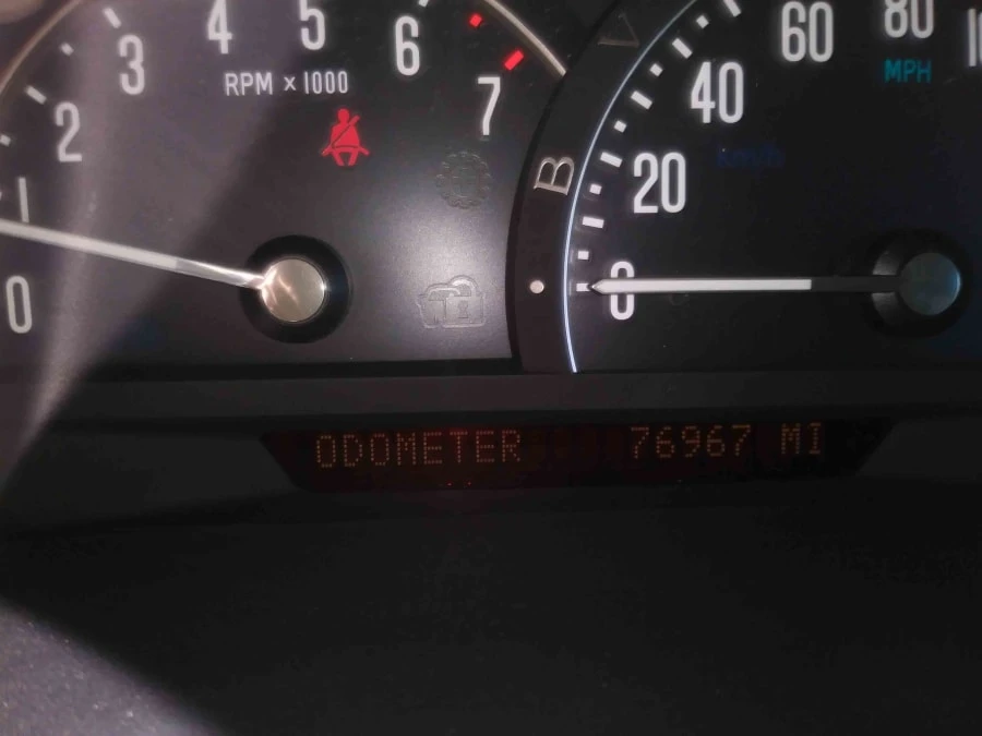 2005 Cadillac XLR - Image 12 of 25