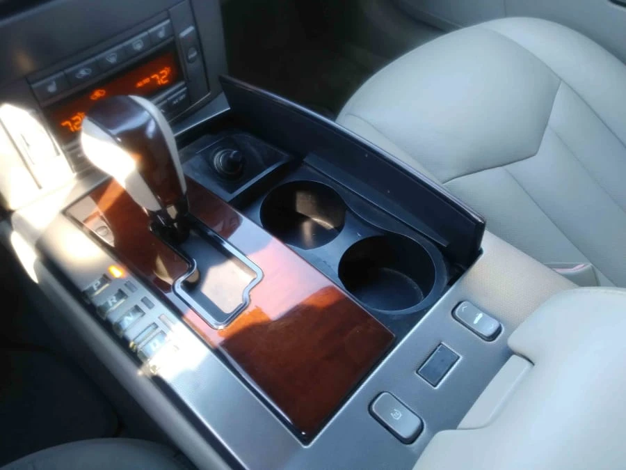 2005 Cadillac XLR - Image 14 of 25