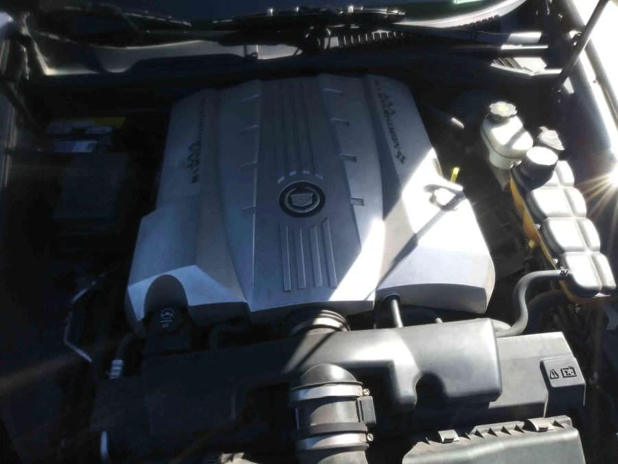 2005 Cadillac XLR - Image 17 of 25