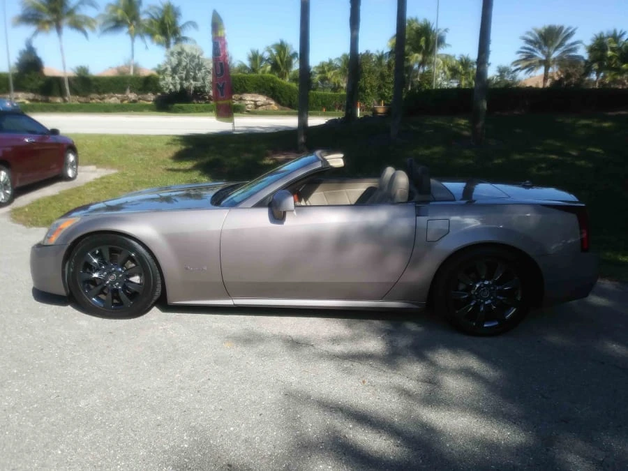 2005 Cadillac XLR - Image 21 of 25