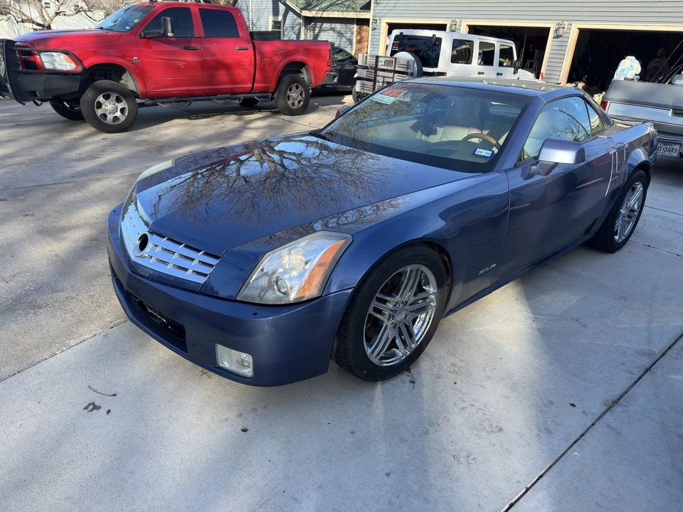 2005 Cadillac XLR - Image 4 of 9