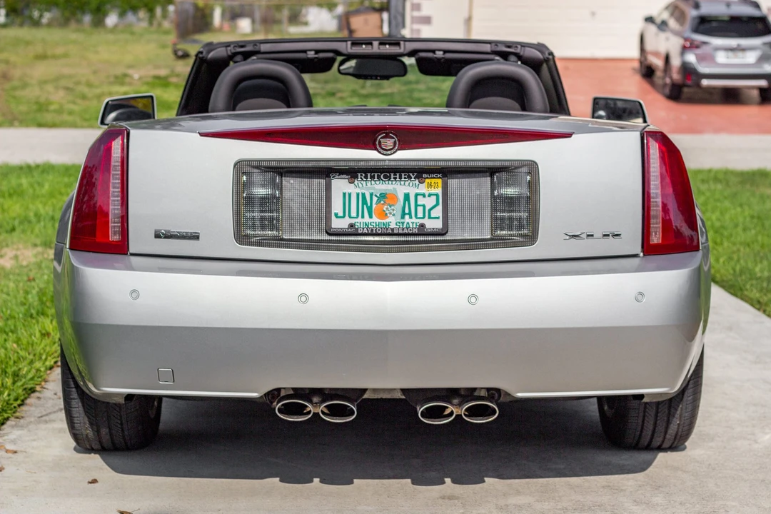 2005 Cadillac XLR - Image 6 of 31
