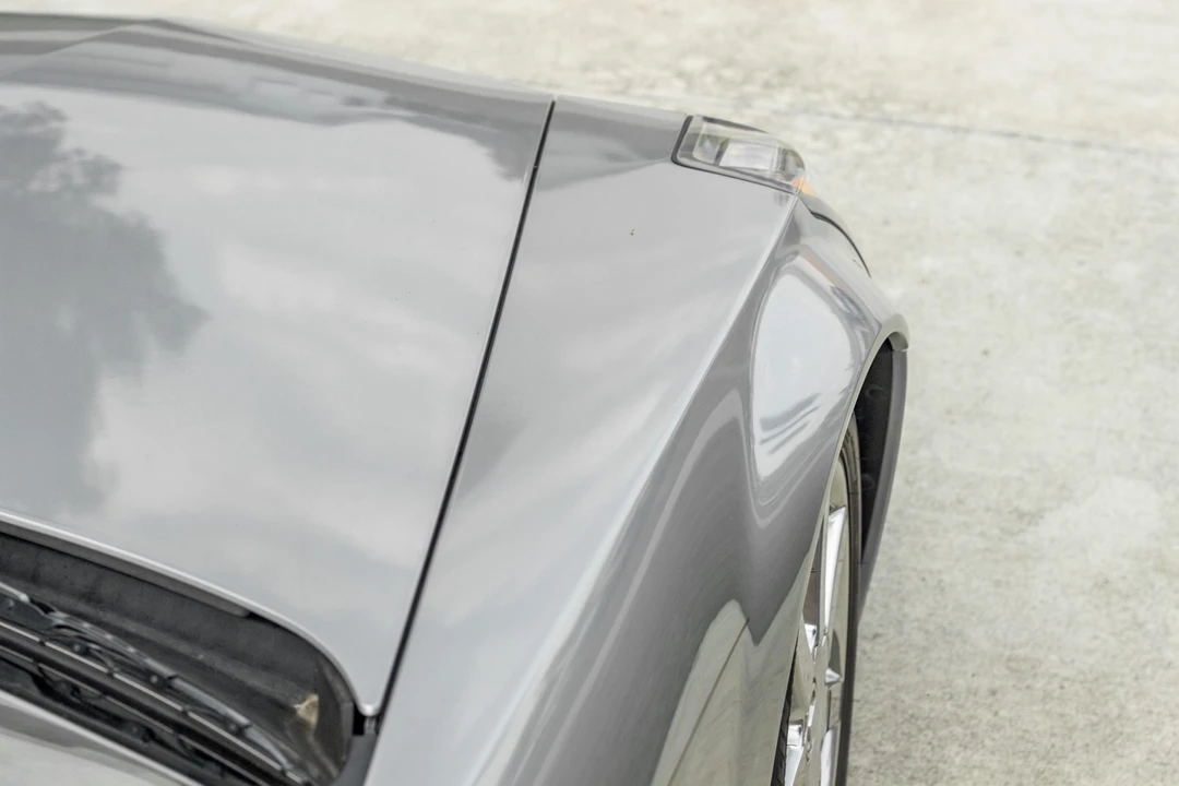 2005 Cadillac XLR - Image 29 of 31