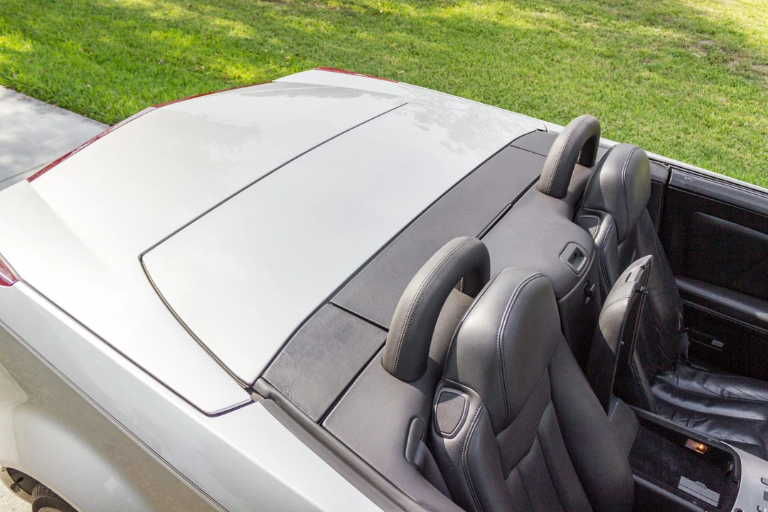 2005 Cadillac XLR - Image 21 of 31