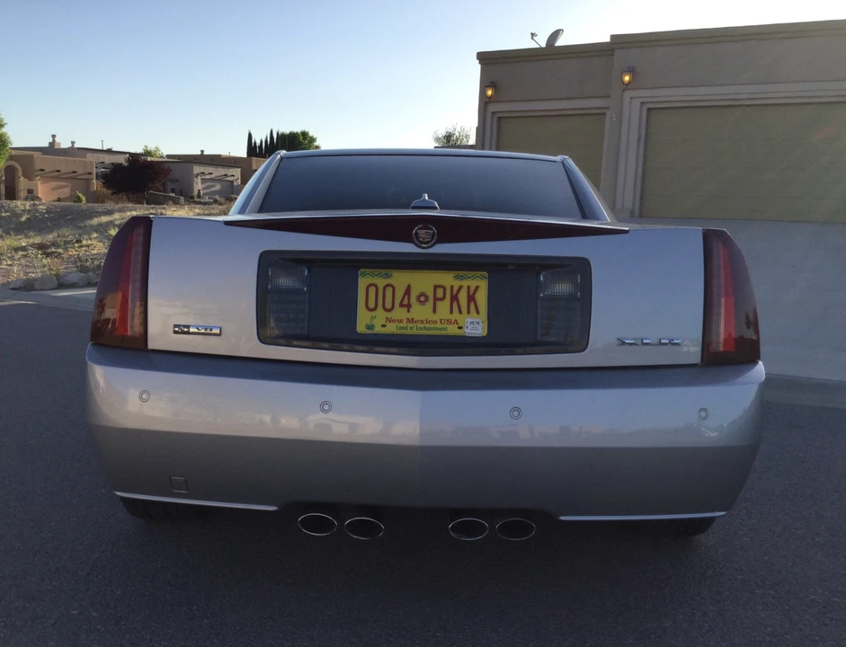 2005 Cadillac XLR - Image 9 of 31