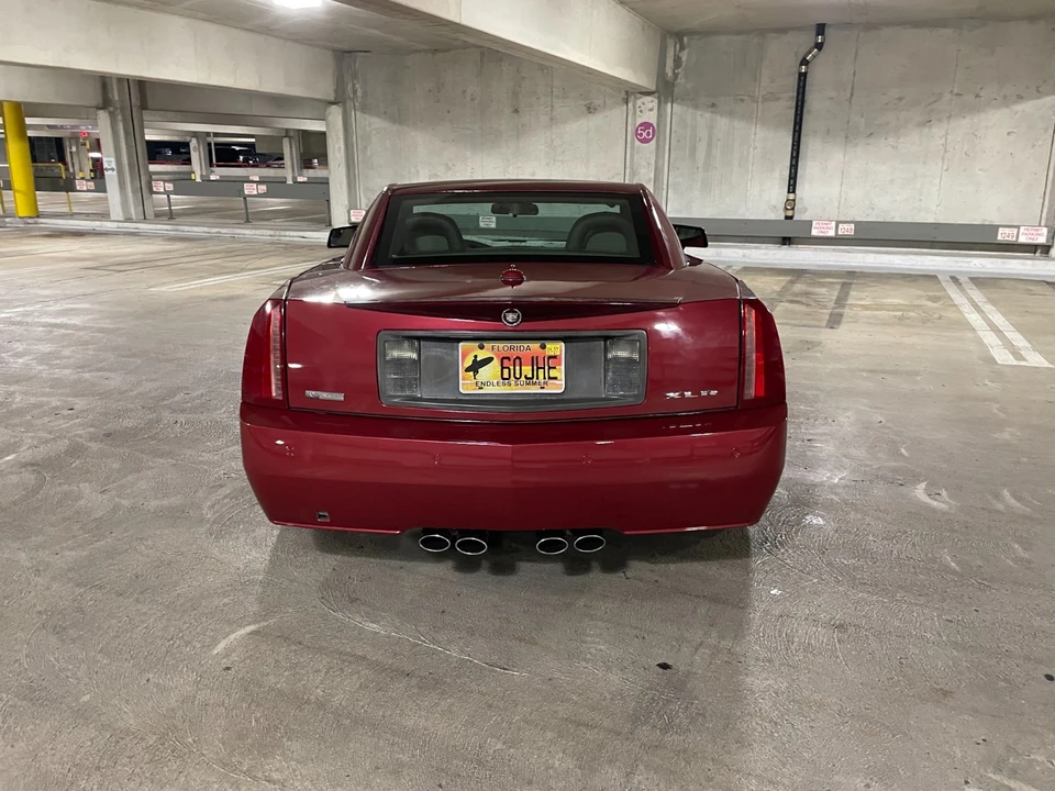 2005 Cadillac XLR - Image 5 of 21