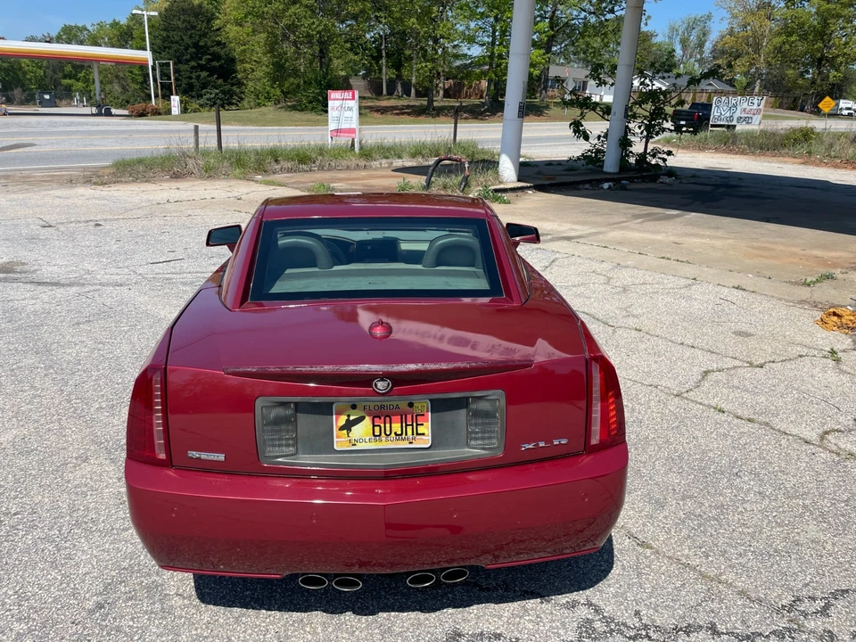 2005 Cadillac XLR - Image 8 of 21