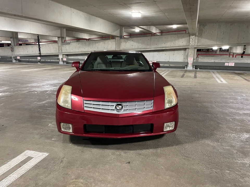 2005 Cadillac XLR - Image 9 of 21