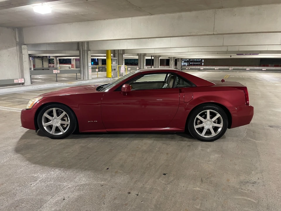 2005 Cadillac XLR - Image 3 of 21