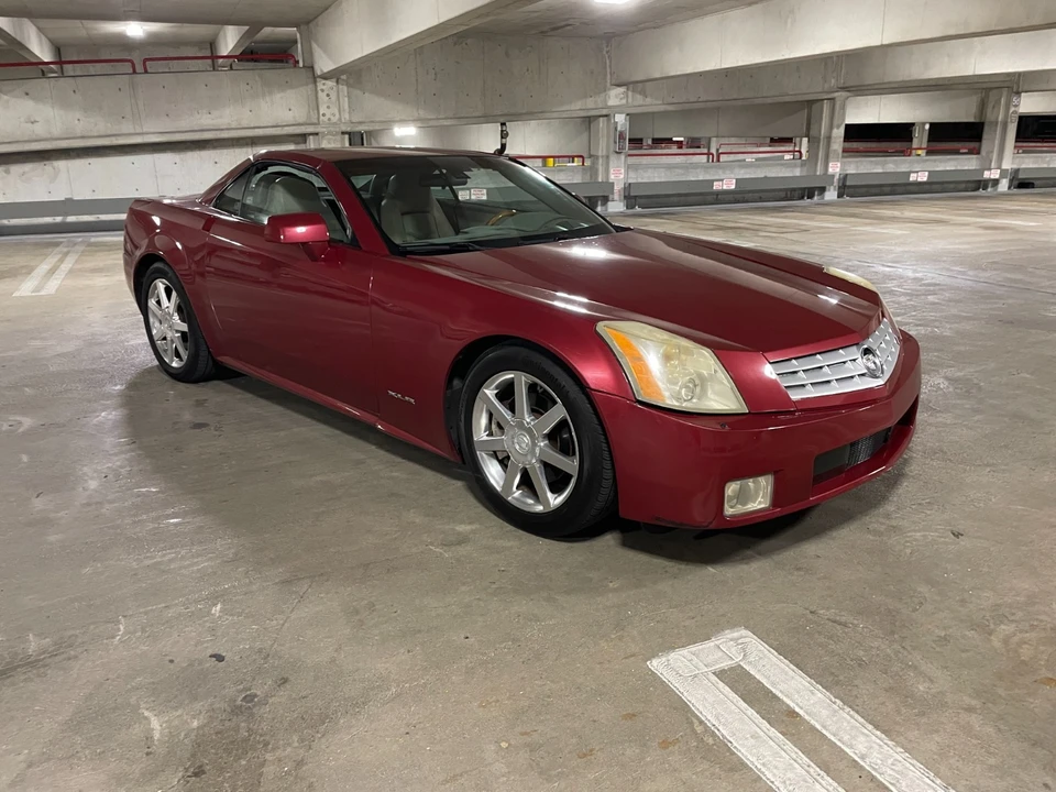 2005 Cadillac XLR - Image 8 of 21
