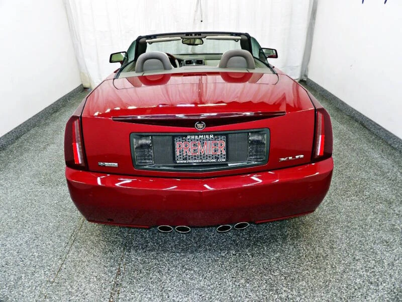 2005 Cadillac XLR - Image 8 of 29