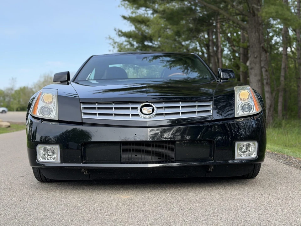 2005 Cadillac XLR - Image 13 of 31