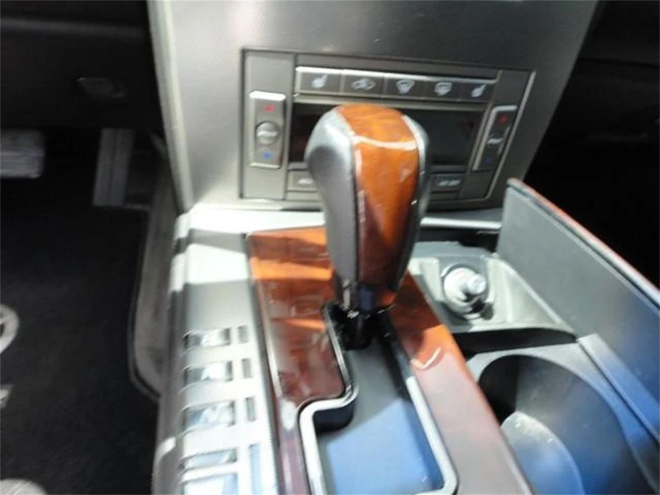 2005 Cadillac XLR - Image 27 of 31