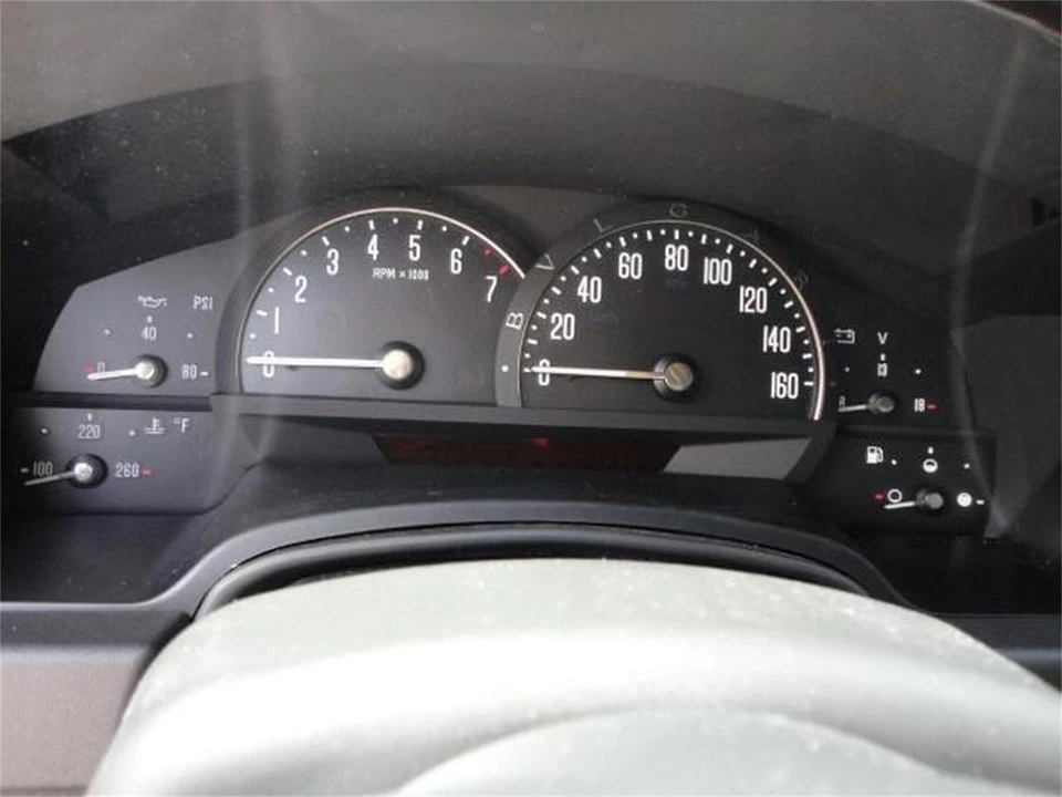 2005 Cadillac XLR - Image 28 of 31