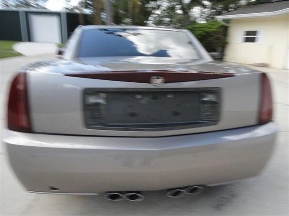 2005 Cadillac XLR - Image 9 of 28