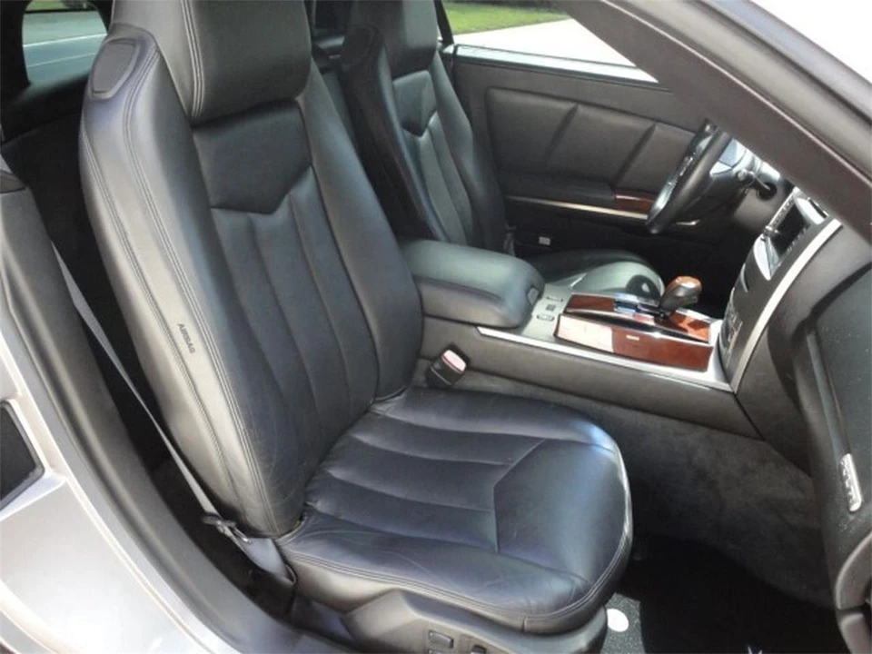 2005 Cadillac XLR - Image 25 of 28