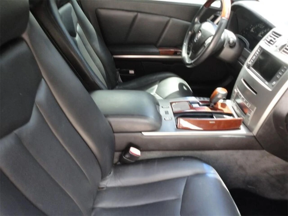 2005 Cadillac XLR - Image 26 of 28