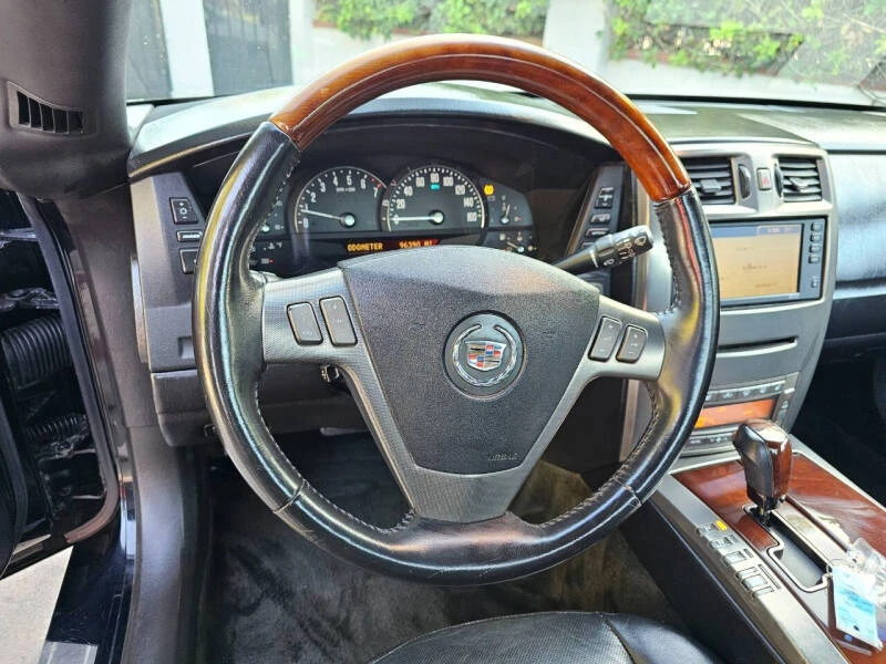 2005 Cadillac XLR - Image 15 of 31