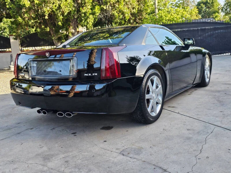 2005 Cadillac XLR - Image 5 of 31