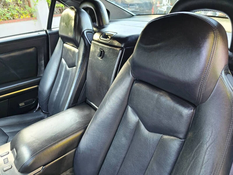 2005 Cadillac XLR - Image 18 of 31