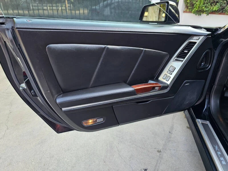2005 Cadillac XLR - Image 12 of 31
