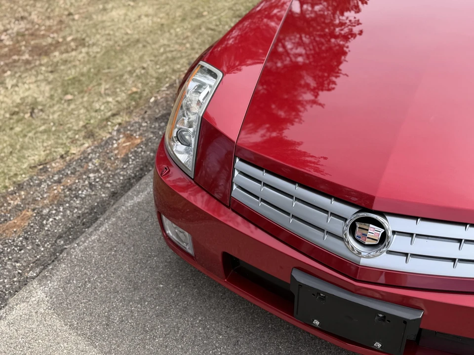 2005 Cadillac XLR - Image 28 of 31