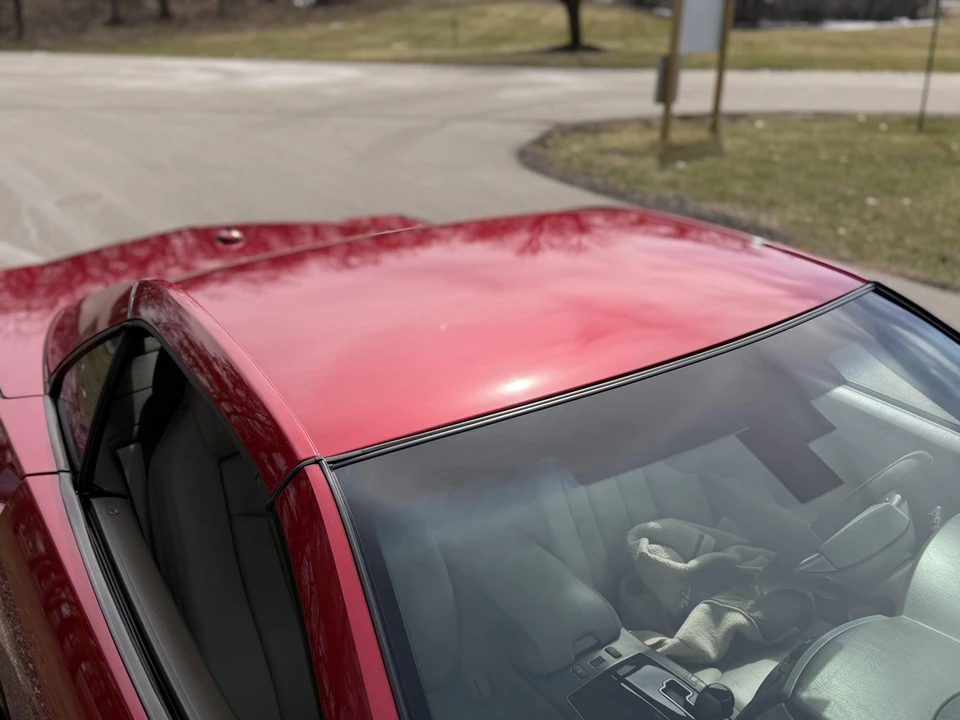 2005 Cadillac XLR - Image 24 of 31