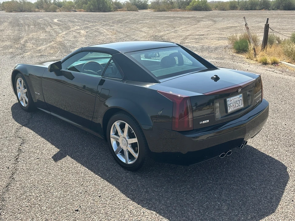 2005 Cadillac XLR - Image 20 of 31