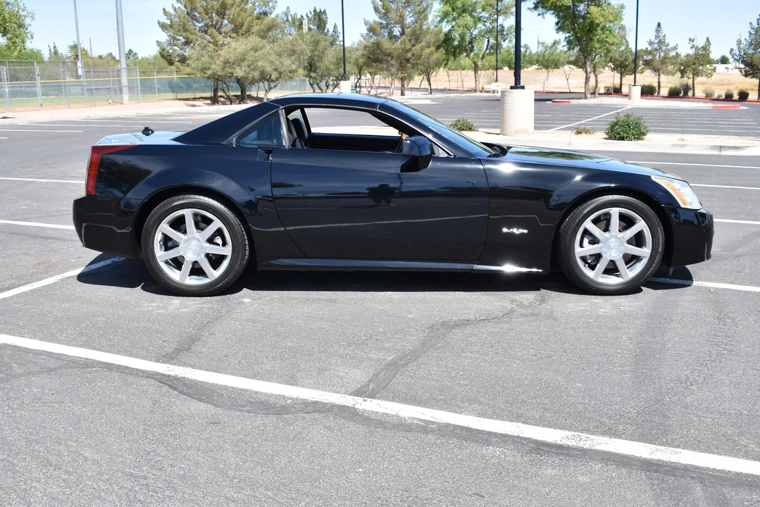 2005 Cadillac XLR - Image 25 of 31