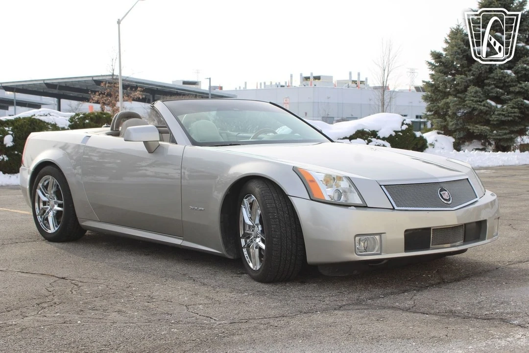 2005 Cadillac XLR - Image 21 of 21