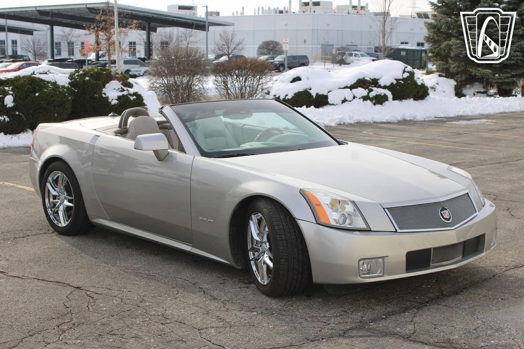 2005 Cadillac XLR - Image 21 of 21