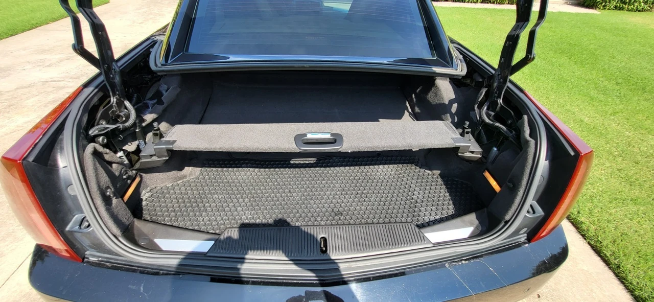 2005 Cadillac XLR - Image 3 of 11
