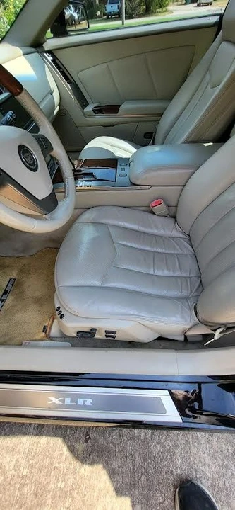 2005 Cadillac XLR - Image 4 of 11